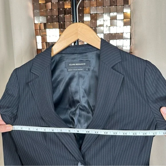 Club Monaco Micro Double Pinstripe Black Blazer in Size 0 PTP 17.5 inches - Picture 4 of 8